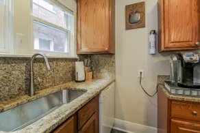 ★Grosse Pointe Getaway★ ★Downtown Detroit Close★ - Image 4