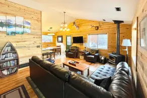 'Bobcat Trail Cabin' on 3 Acres in Como! - Image 3