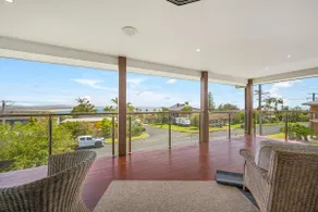 Top views - Image 4