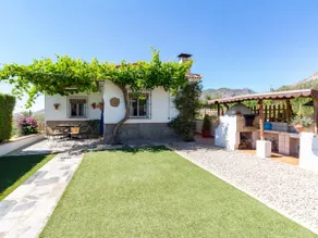 Cosy cottage with pool, garden and wifi - Image 5