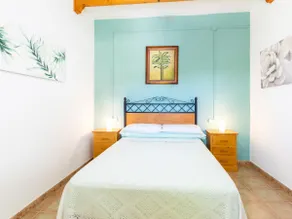 Cosy cottage with pool, garden and wifi - Image 3