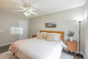 Cozy and Contemporary Villa 1 Mile from GSU - Image 4