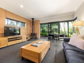 Aroha Studio Riverside indulgent retreat - Image 4