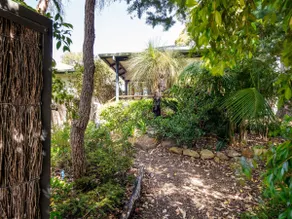 Aroha Studio Riverside indulgent retreat - Image 2