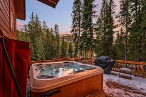 Brookside House: Hot Tub, Pool table, Views & Seclusion! - Image 4