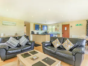 Bluebell Lodge - Image 5