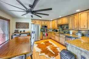 Duplex in Quiet Family Neighborhood 1 Mi to Skiing - Image 2