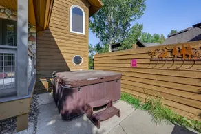 Duplex in Quiet Family Neighborhood 1 Mi to Skiing - Image 3