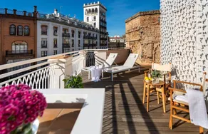Torre Homenaje Historical Suites - Image 3