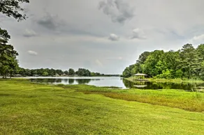 NY! Jordan Lake Home w / Shared Dock & Boat Slip! - Image 2