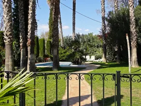 Belle maison 5000m2 jardin privé avec piscine et porche avec barbecue. Wi-Fi - Image 2