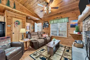 Hot Tub#Wood Fireplace#King Bed#Firetable #Private - Image 4