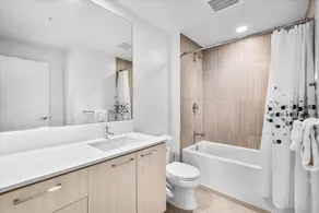 Spacious 1BR | Desk + Wi-Fi | Pet Friendly | GLS - Image 4