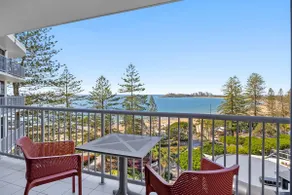 Syrenus 22 - Oceanview is on Mooloolaba Esplanade - Image 2