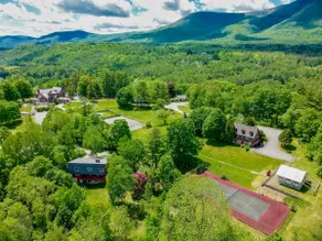 6BR/7BA • Manchester Sleep 20, Ski, Pool, Dogs - Image 4