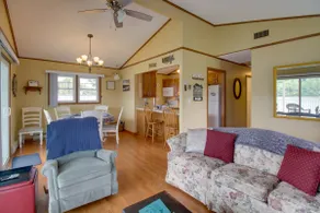 Lakefront Hiwassee Home w / Views, Pvt Dock, Deck! - Image 3