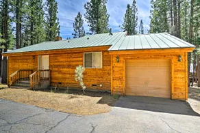 4 Mi to Heavenly: Home w/ Deck in South Lake Tahoe - Image 3