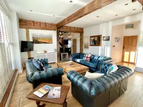 The Cart Lodge at Lee Wick Farm Cottages & Glamping - Image 3