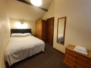 Cottage – ensuite – 2 bedroom - Image 5
