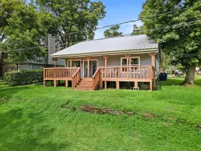 Scenic Waterfront Home: Views, Private, Large Deck - Image 5