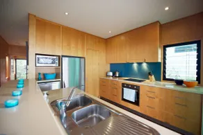 91 Tramican - Aquamarine - Image 4