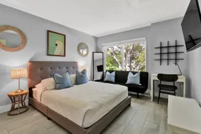340C - Modern 2BR/2BA Near Evert Tennis - Image 3
