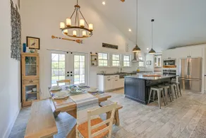 Distinctive Hamptons Home w/ Pool Near Bay, Ocean - Image 2