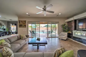 Hot Tub & Putting Green: Home in Surprise - Image 4