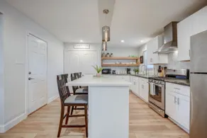 Artistic Escape - 2BR/2Bath - Dog Friendly - Image 5
