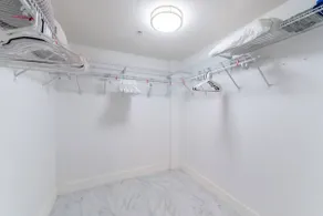 Amazing 2BR APT @Brickell, Free Parking - Image 5