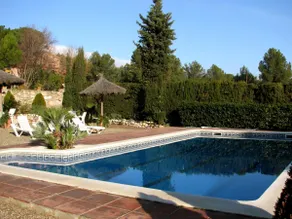 Small and comfortable independent house. Spacious private garden.3 km Valls - Image 5