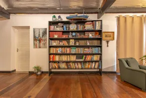 3 Bedrooms, Air-Conditioning, Garage and Cleaning Service - Image 4