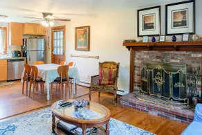 Walk to Beach & Main St: Dog-Friendly Cape Cod Gem - Image 4