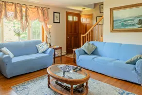 Walk to Beach & Main St: Dog-Friendly Cape Cod Gem - Image 5