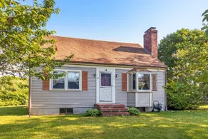 Walk to Beach & Main St: Dog-Friendly Cape Cod Gem - Image 3