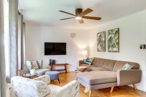 Charming Historic Hilo House – Minutes to Beach! - Image 3