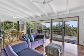 Cocomo | 3 Bedroom, 2 Bathroom, Sleeps 6 - Image 3