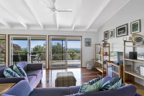 Cocomo | 3 Bedroom, 2 Bathroom, Sleeps 6 - Image 2