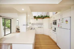 Straddie House - Image 4