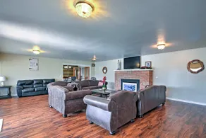 7 Mi to Dtwn Gilroy: Spacious Home on 20 Acres! - Image 3