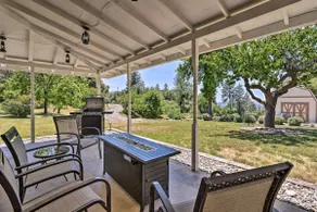 Historic Mariposa Stagecoach Stop w/ Gas Fire Pit! - Image 2