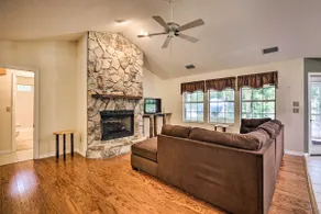 Charming Waldo Getaway Near Lake Santa Fe! - Image 4