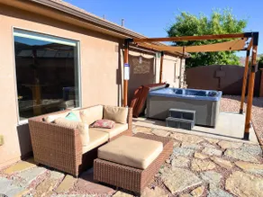 Pet friendly, Zion, Private Hot Tub - Image 2