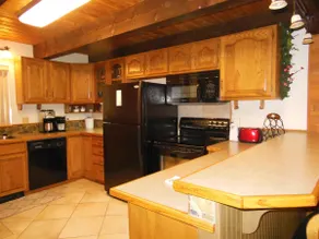 Perfect Little Cabin for Escaping to the Mountains - Image 4