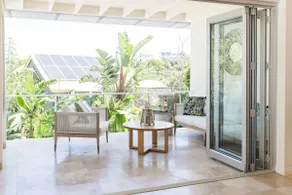 The Hill Street Villa offers private pool in stylish unit - Image 3