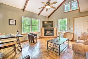 Hike & Zip-Line: Red River Gorge Cabin w/ Hot Tub! - Image 5