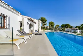 OLGA - Välkomnande och smakfull villa med privat pool och GRATIS WIFI för 7 personer. - Image 2