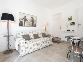 Studio L'Abeille d'Or-1 by Interhome - Image 2