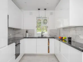 Marbella Real Golden Mile -EaW Homes - Image 4