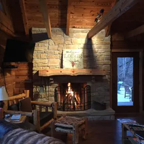 *Sugar Creek Cabin w/spa bordering 2 state parks! - Image 3